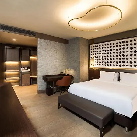 Hotel Radisson Collection Vadi 5*